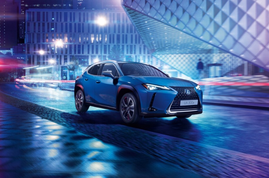 Lexus-UX-300e