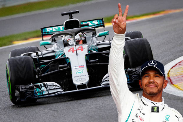 Hamilton fiton titullin e 6-të në Formula 1
