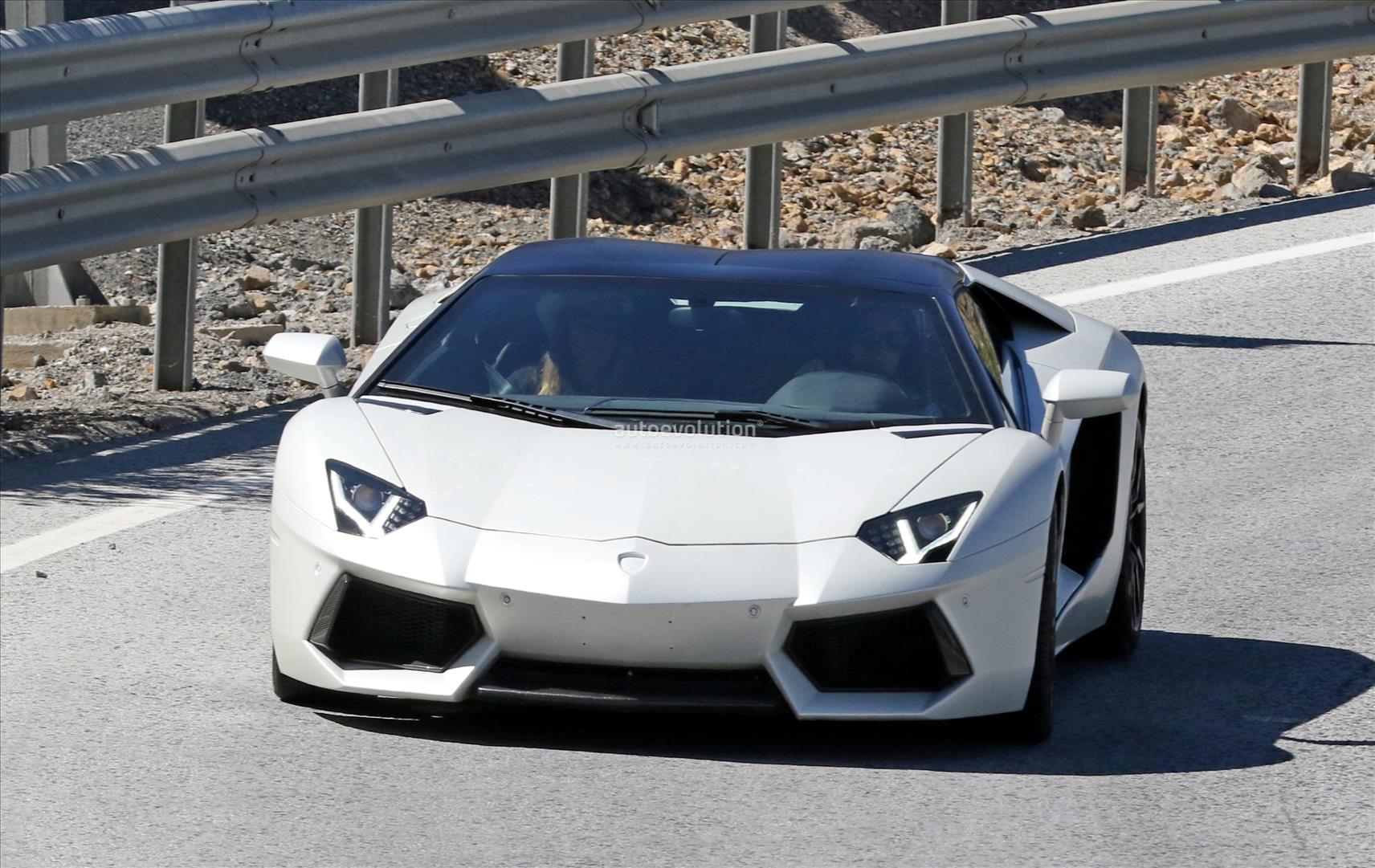 Spihunohet varianti i ri i Lamborghini Aventador