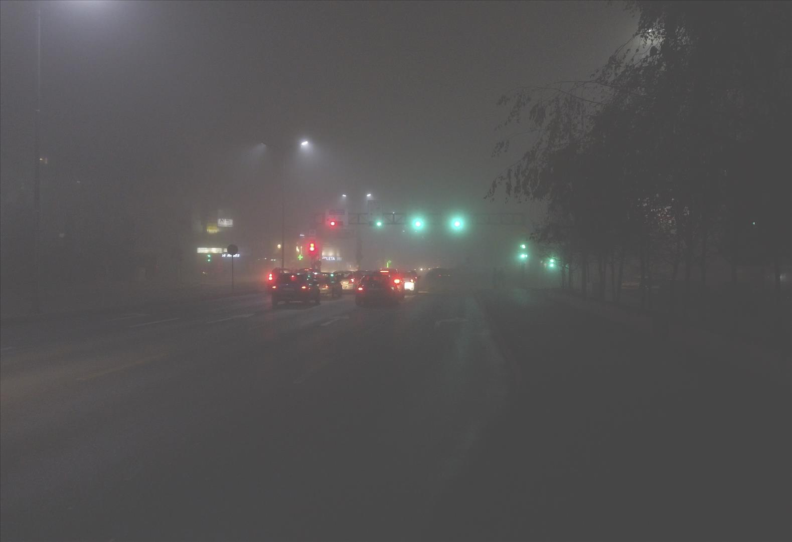 Si të vozisësh në kohë mjegull apo smog?
