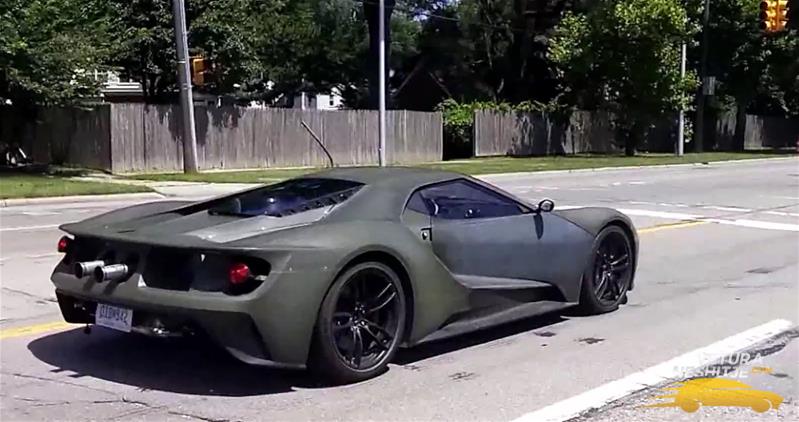 Filmohet Ford GT 2017, shoferi tenton të ikë