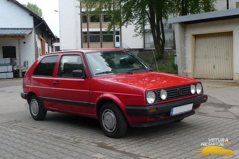 Golf II me "zhurme" të super veturës