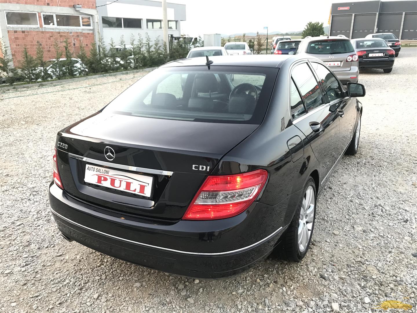 Vetura në shitje MercedesBenz C 220