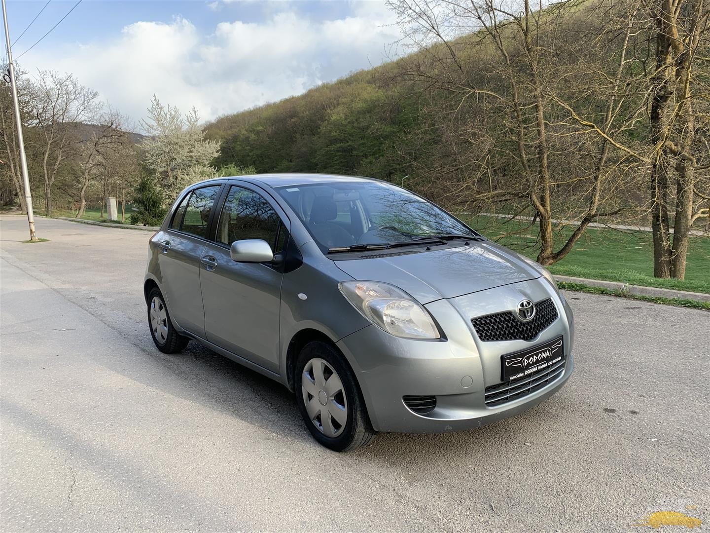 Vetura në shitje Toyota Yaris - Veturaneshitje.com