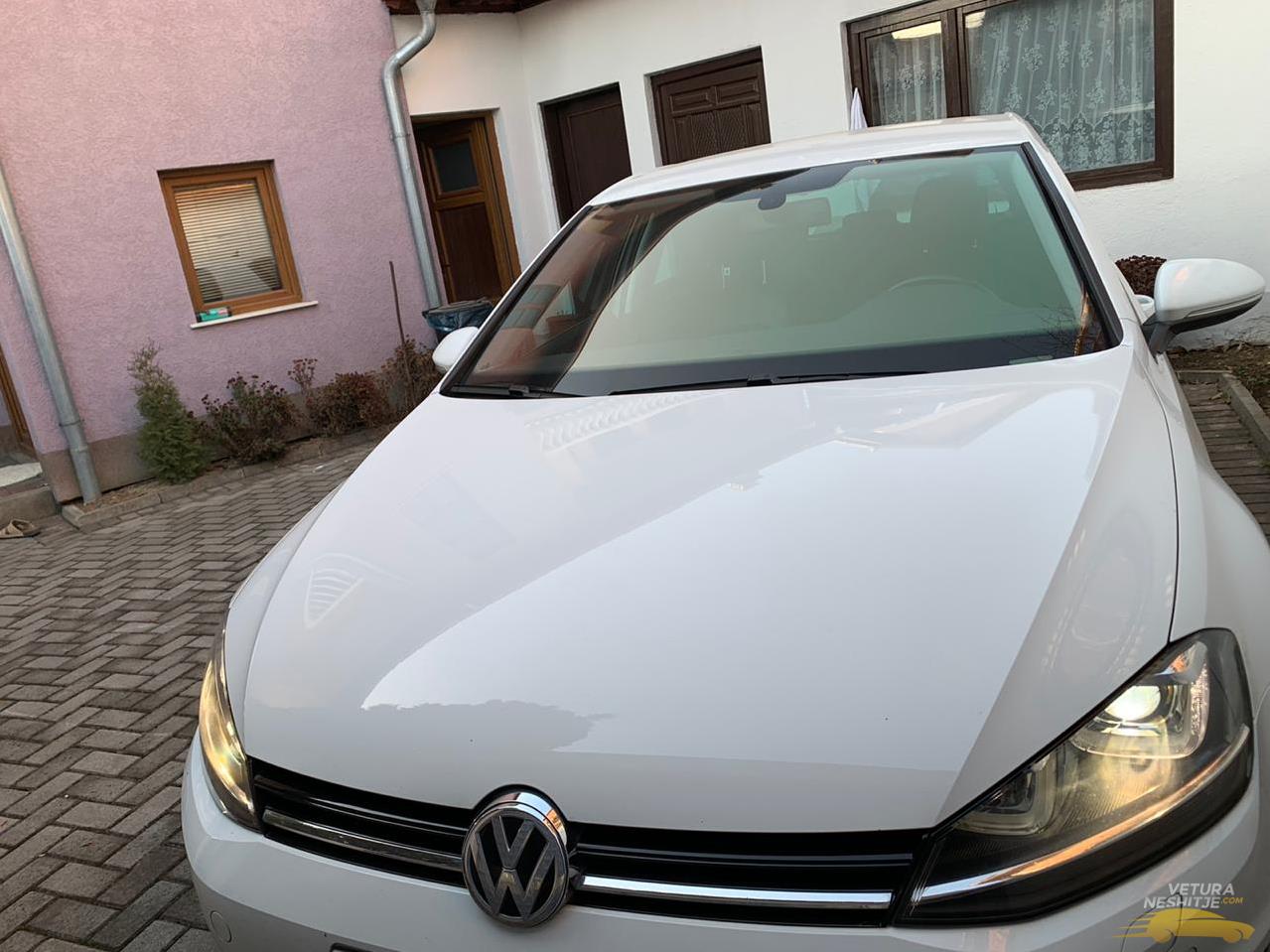 Volkswagen Golf VII 2.0 TDI Highline used buy in Nürtingen Price