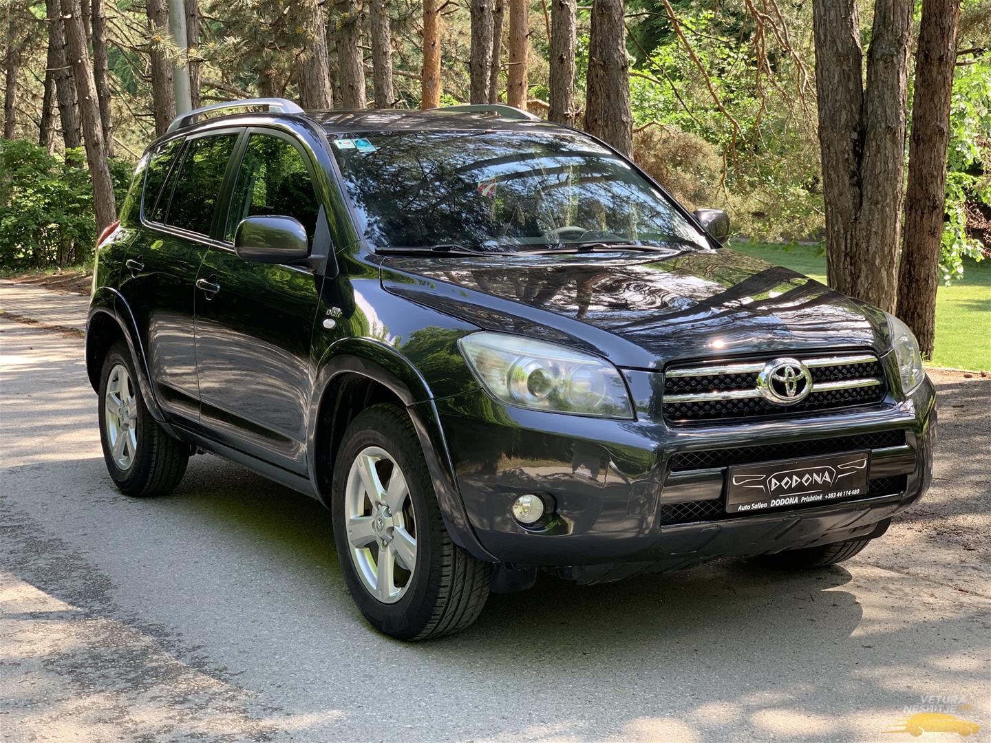 Vetura në shitje Toyota RAV 4 - Veturaneshitje.com