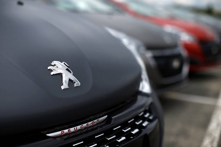 Pse shqiptart jane kunder Peugeot-ave